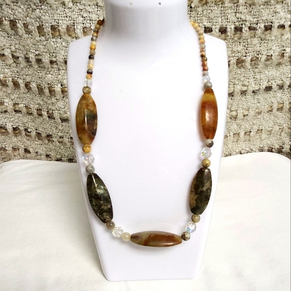 Jewelry - Coral Agathe Necklace with Earth Tones